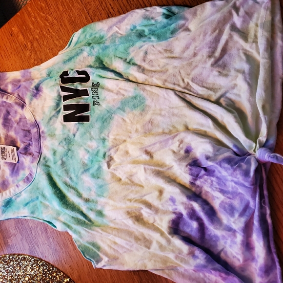 PINK Workout Tank - Picture 1 of 3